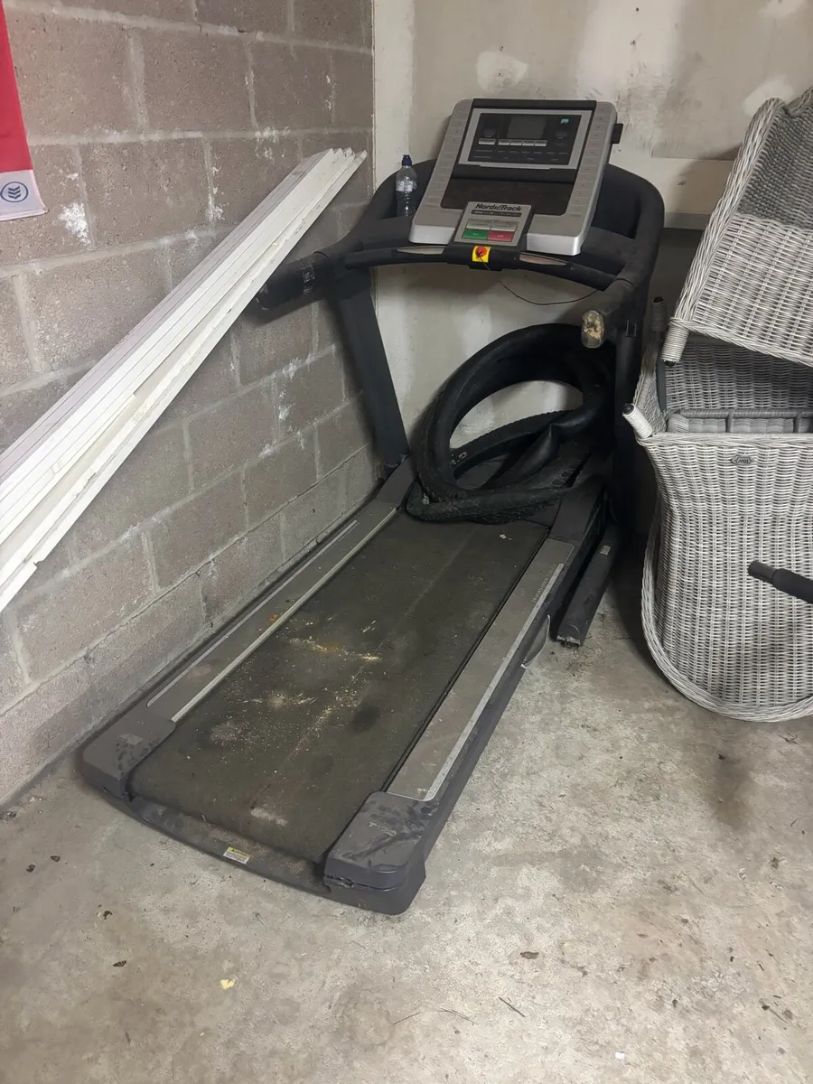 Treadmill - Image 1