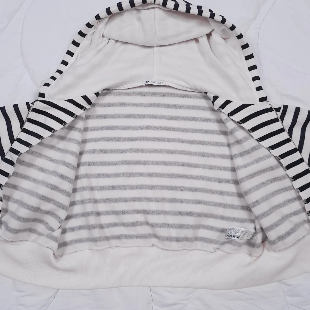 Zara White Black Striped Cropped Zip-Up Hoodie L - Image 4