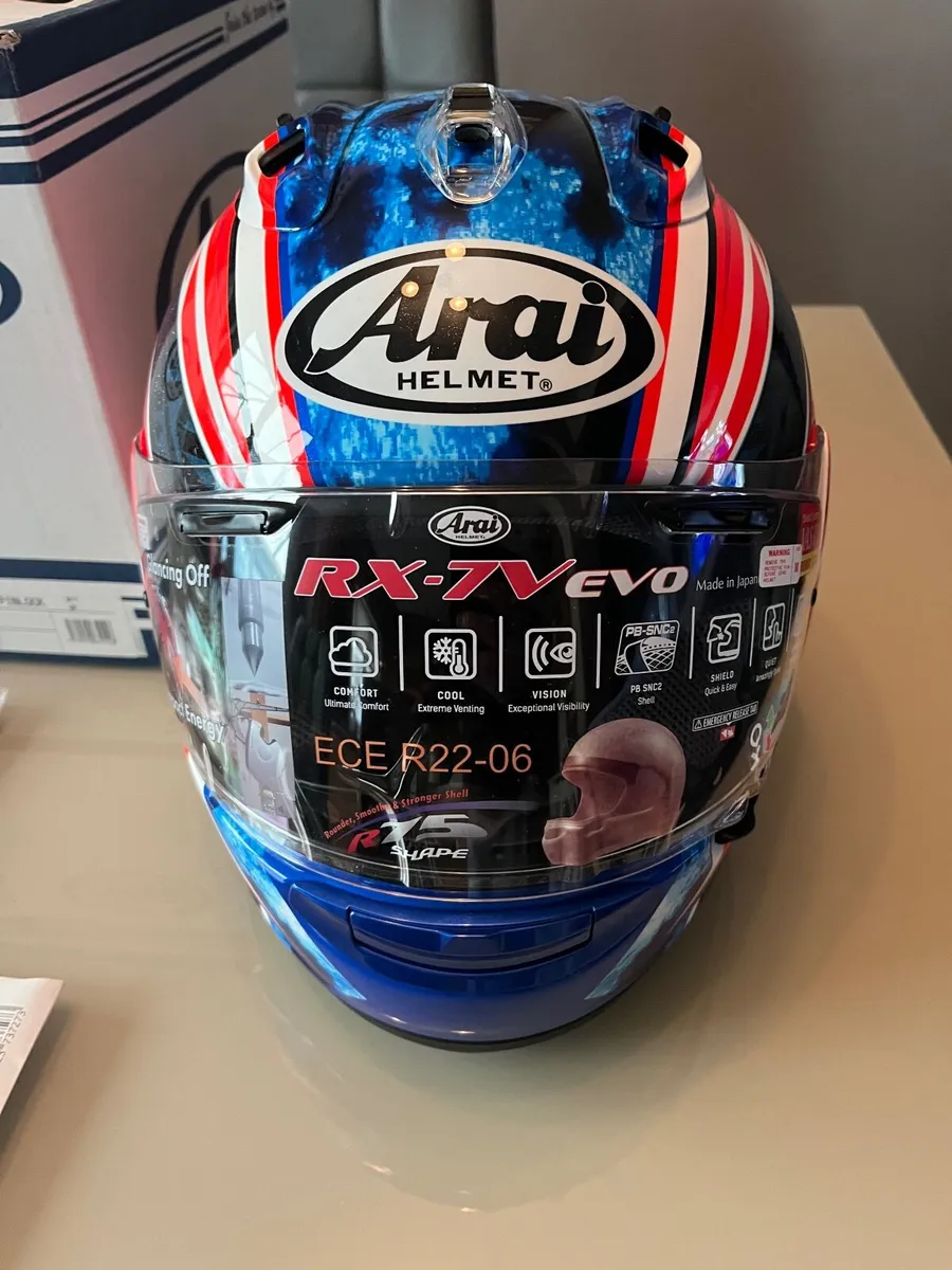 Arai rx7 evo helmet - Image 4
