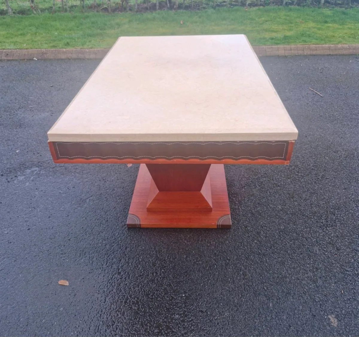 MARBLE TOP TABLE AND DINING ROOM CHAIRS - Image 3