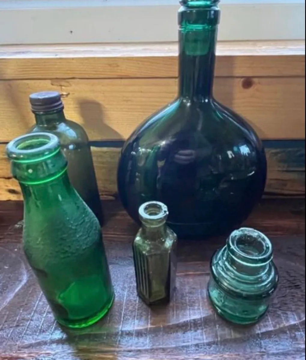 5 Vinatge green bottles