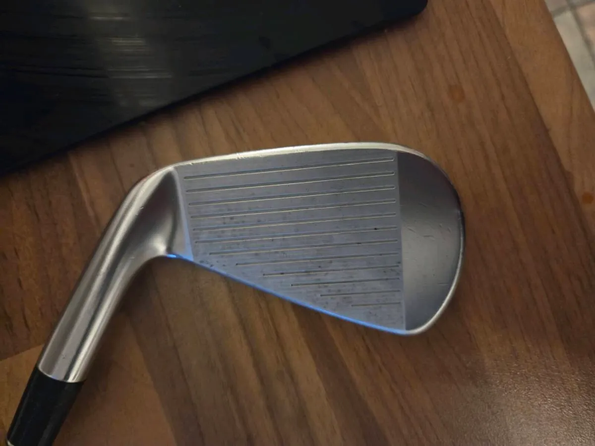 Srixon Zx7 irons - Image 3