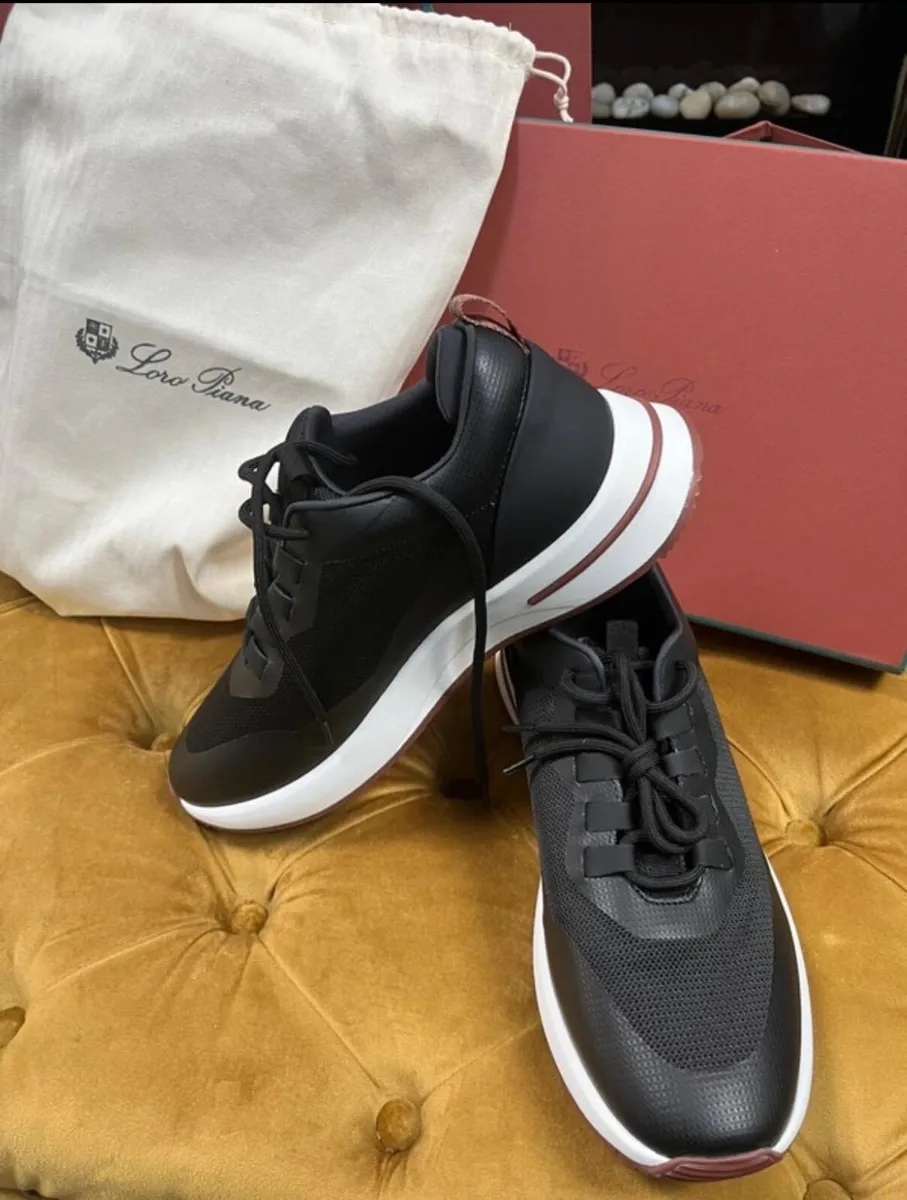 Loro Piana Size EU43 - Image 3