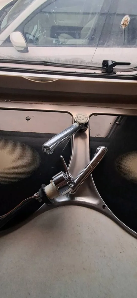 Caravan trailer - Image 4