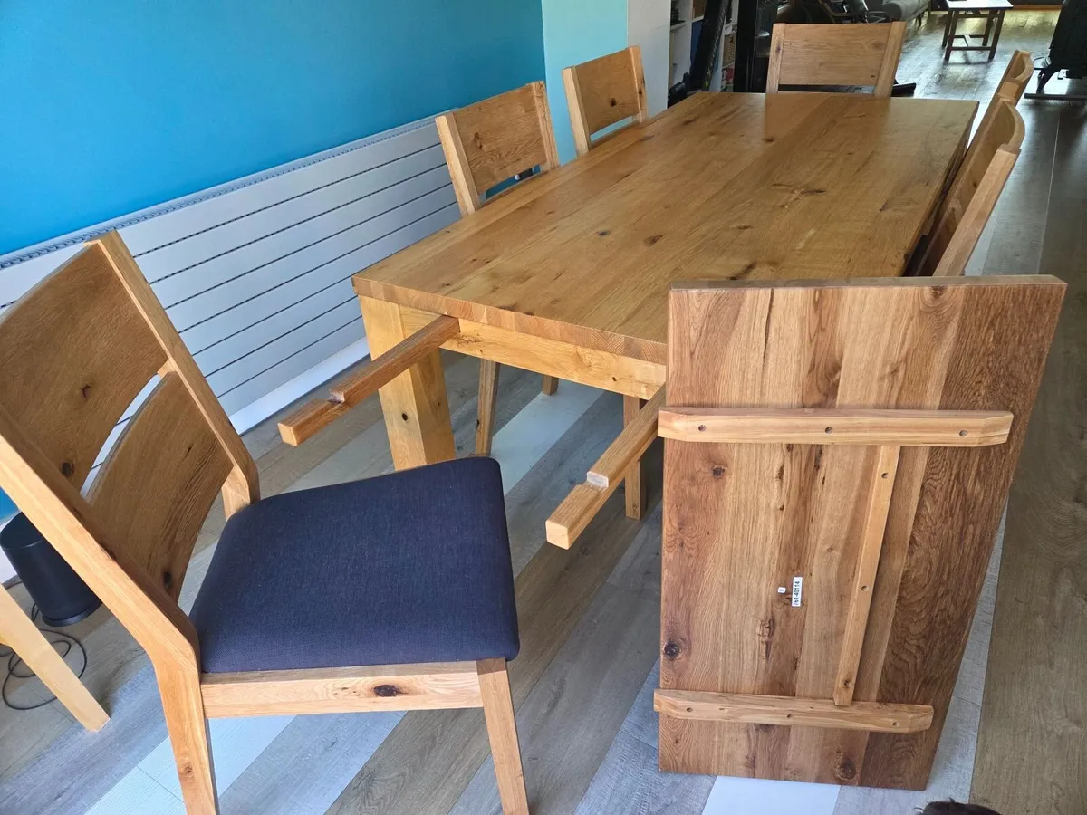 Kitchen Table and 6 chairs - Image 2