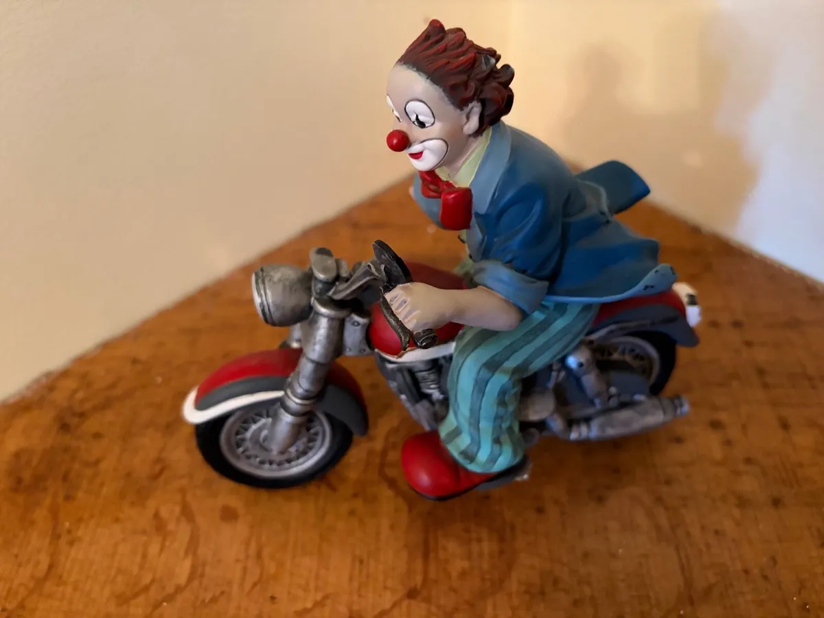 Glide clowns handmade German collective ornaments