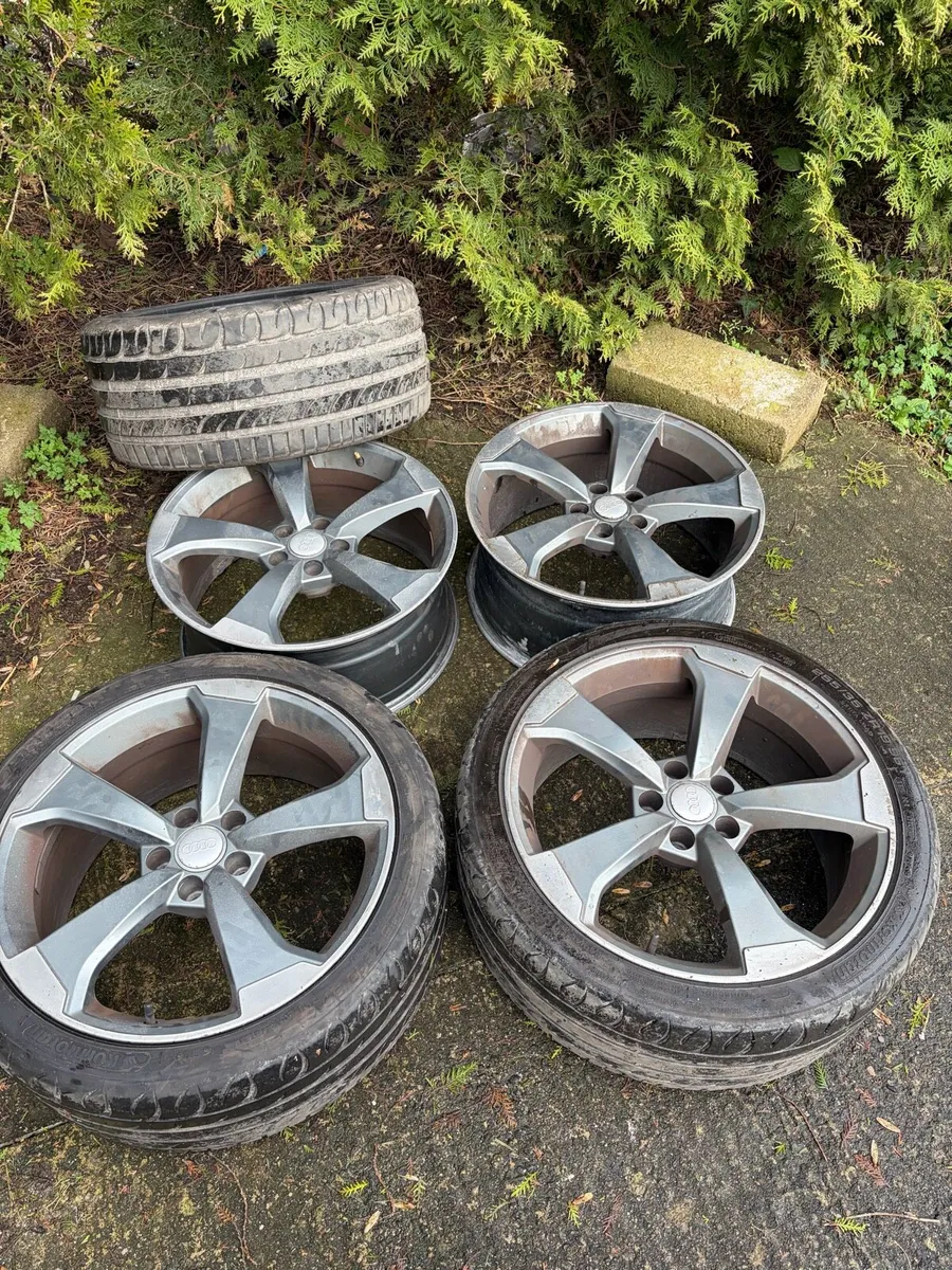 Allloy wheels for an Audi A5 - Image 1