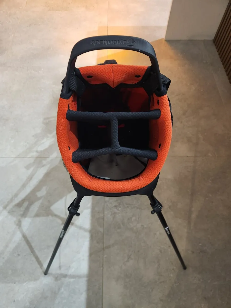 TaylorMade Flex-Tech Golf Stand Bag - Image 4