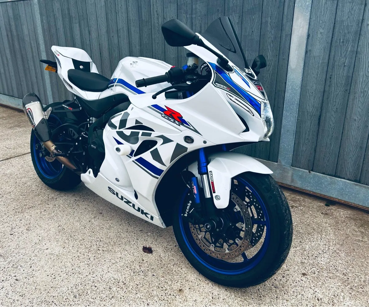 Suzuki GSXR 1000 R Model - Image 1