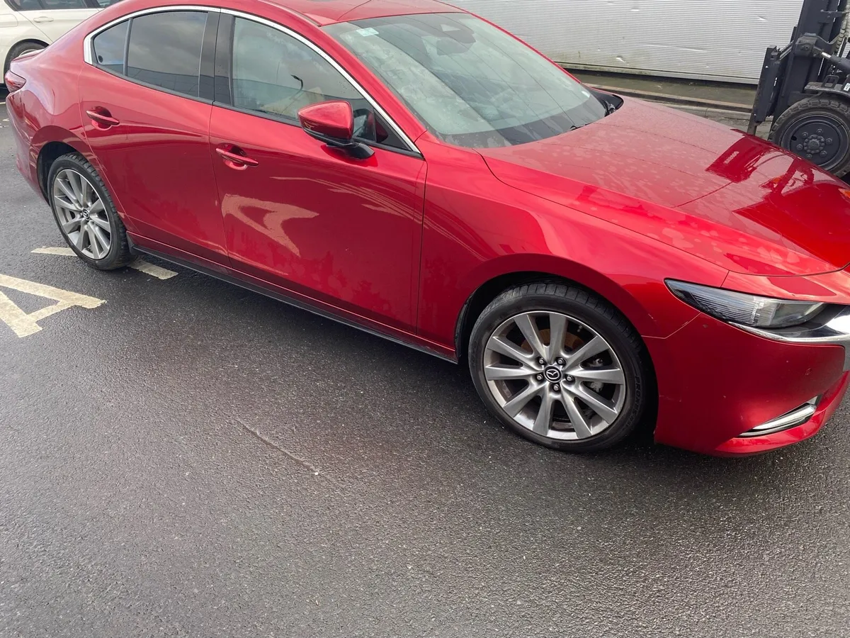 MAZDA 3 E-SKYACTIV - Image 2