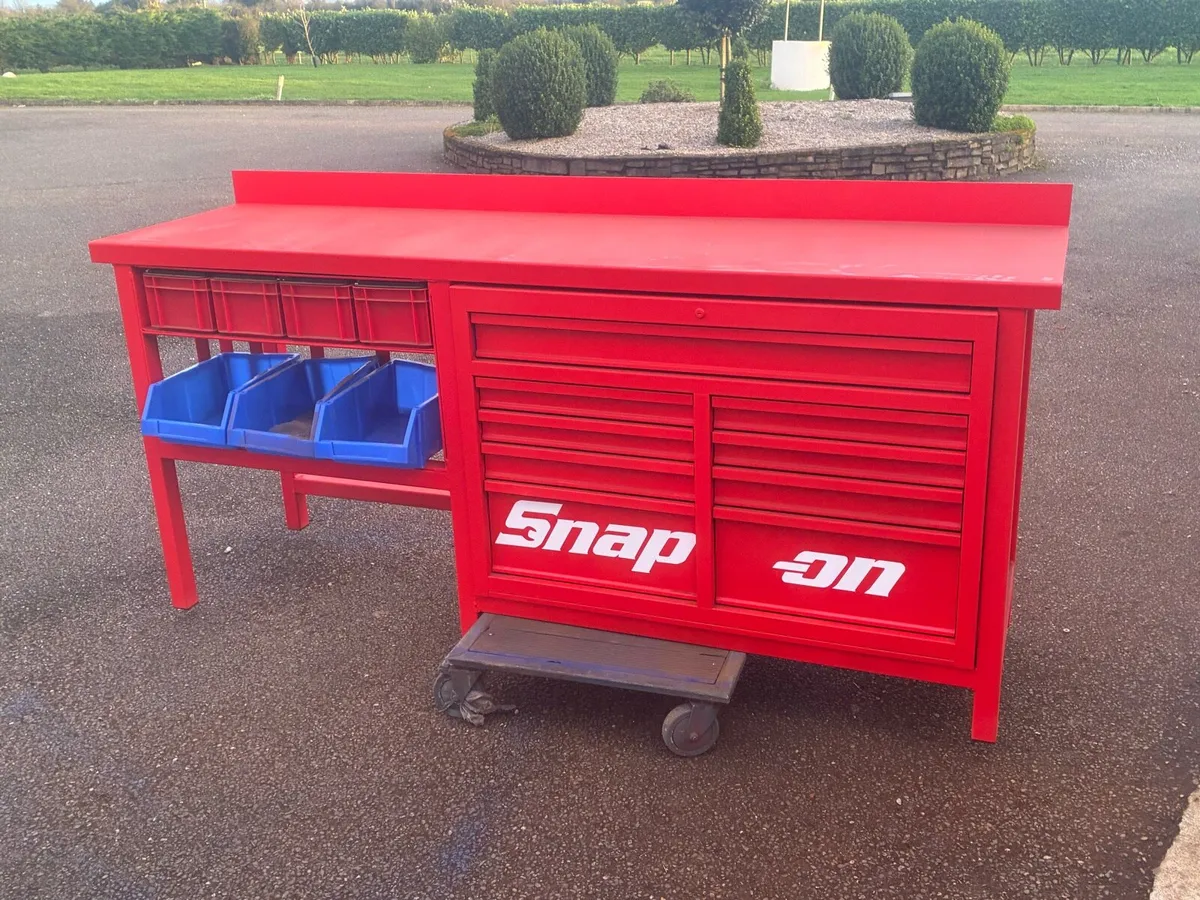 Snap — on. Styled bench - Image 3