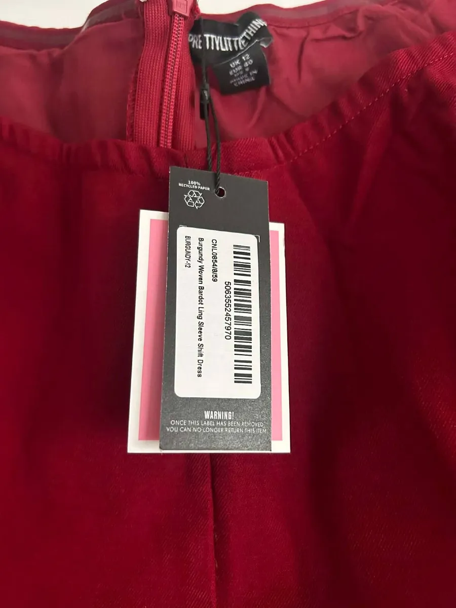 2dresses and earrings - Image 2