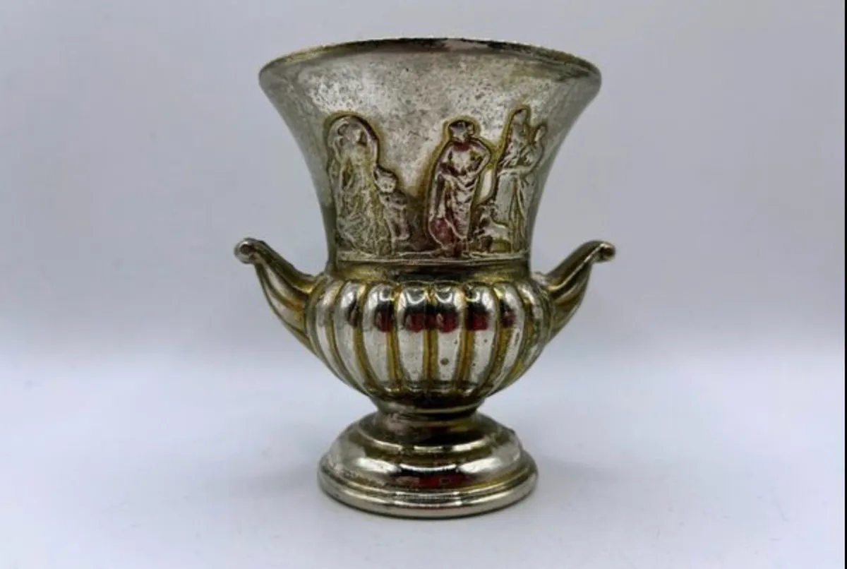 Vintage flower holder pony vase - Image 1