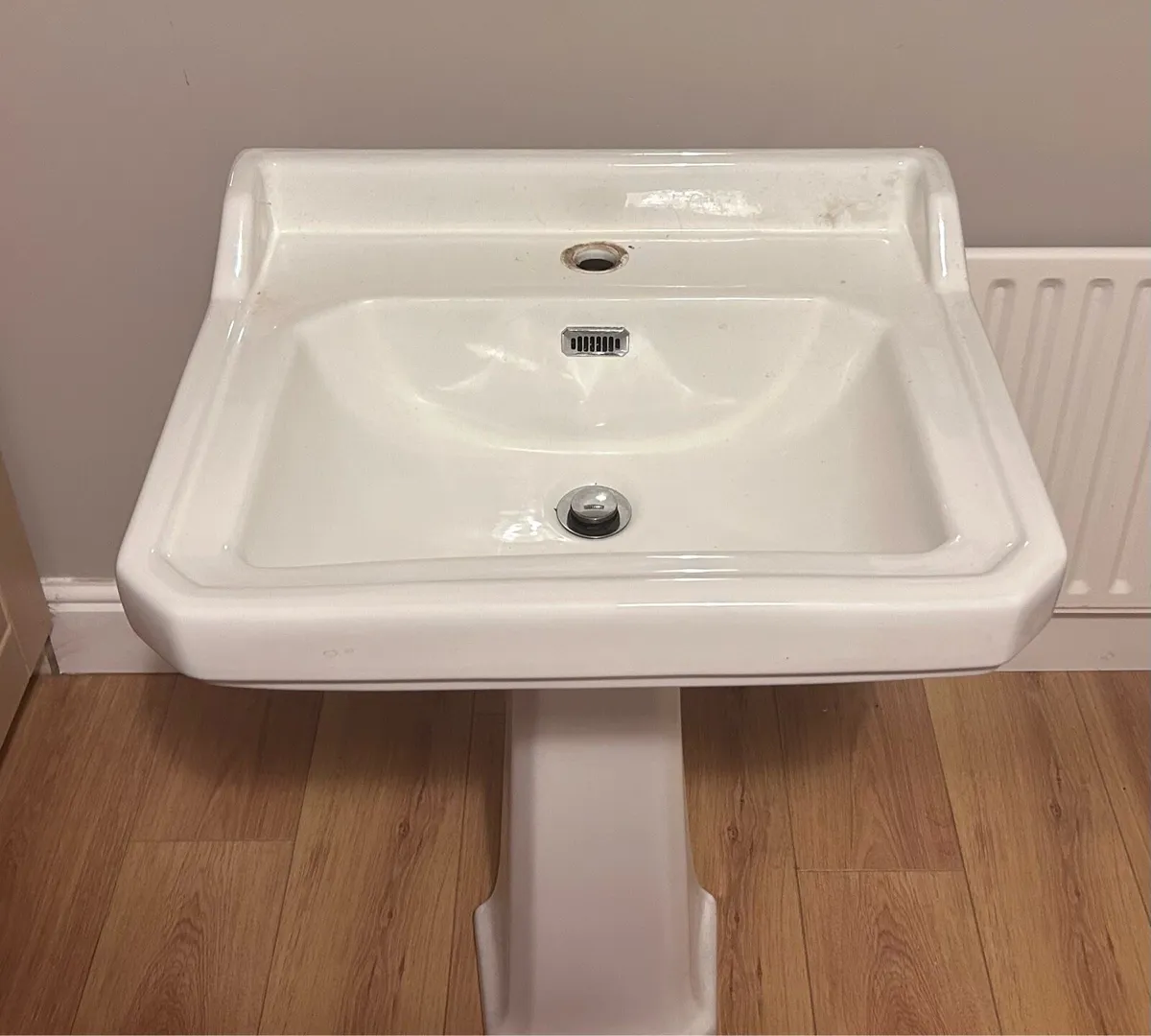 Square Sink Basin and Full Pedestal - Image 1