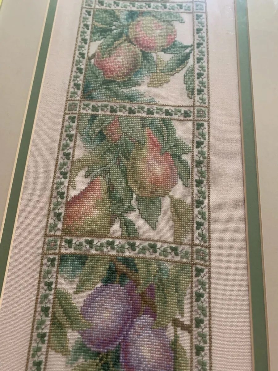 Embroidered tapestry wall hanging - Image 2