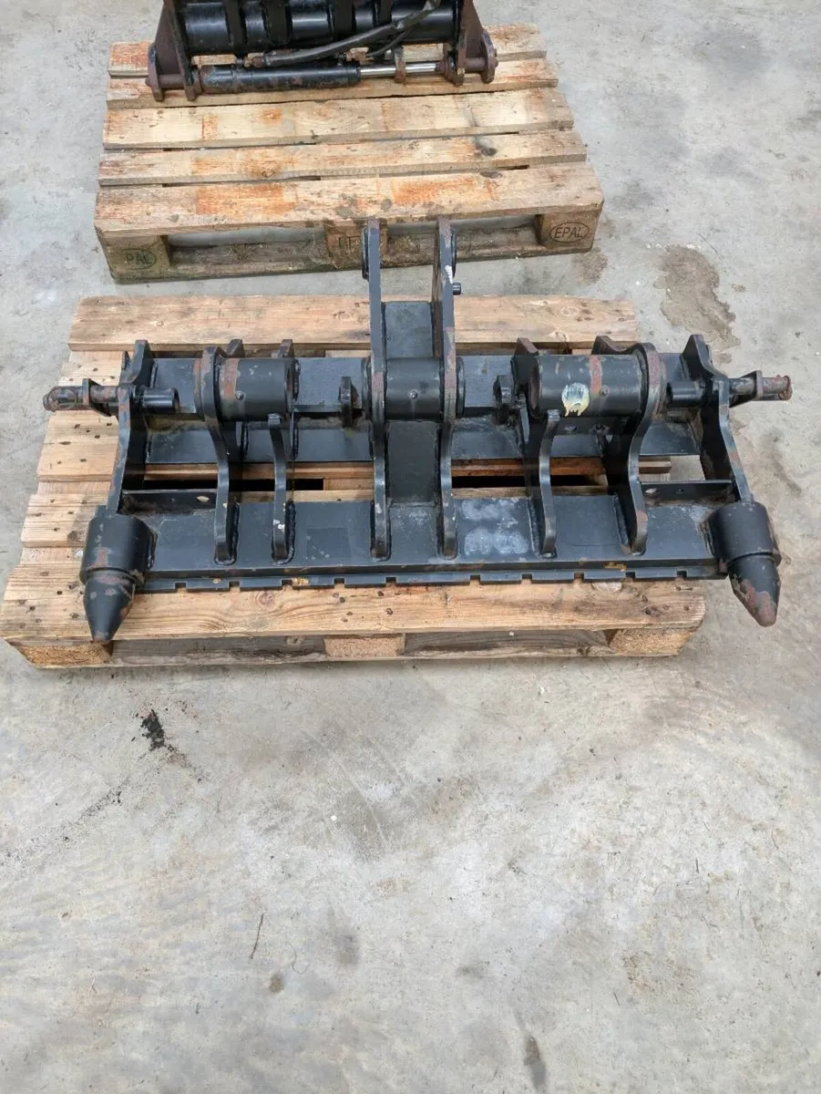 Matbro manitou headstock - Image 2