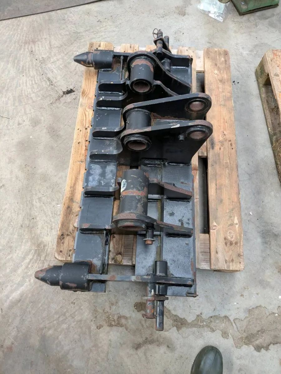 Matbro manitou headstock - Image 3