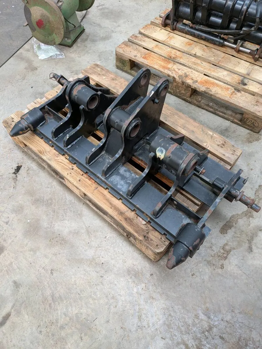 Matbro manitou headstock - Image 4