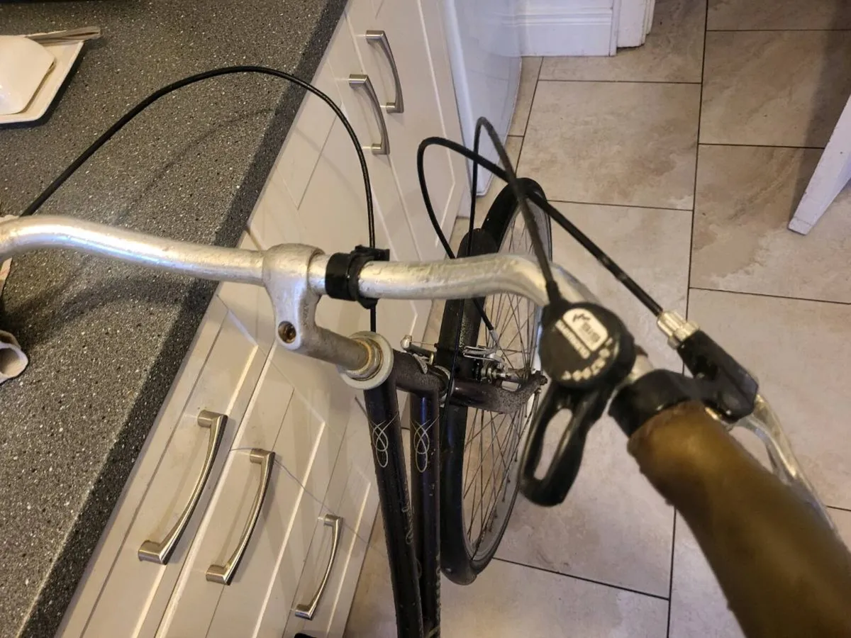 Ladies bike - Image 3