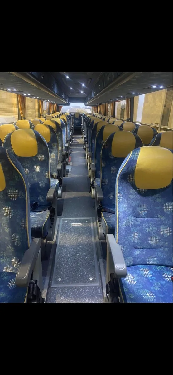 Vanhool T9 seats - Image 2