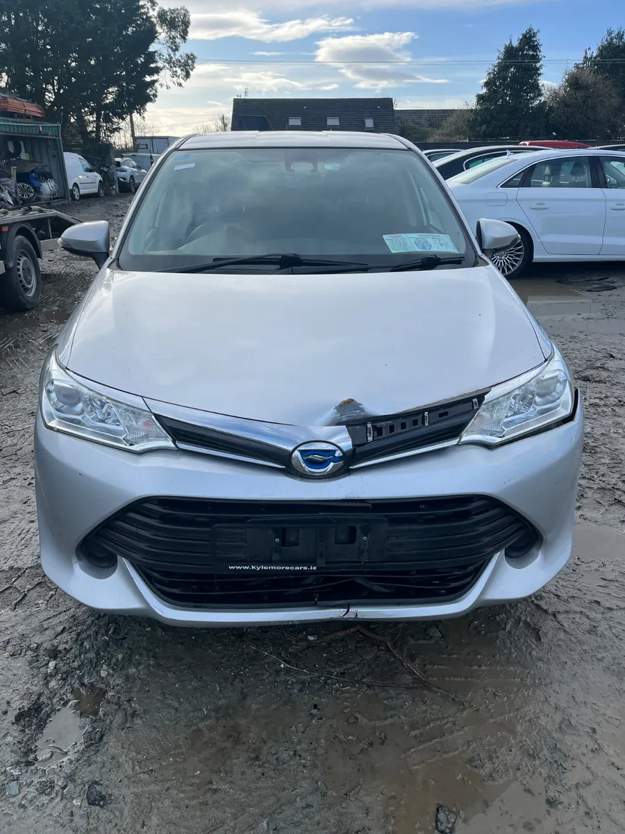 17 Corolla hybrid petrol - Image 1