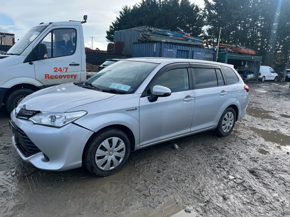 17 Corolla hybrid petrol - Image 3