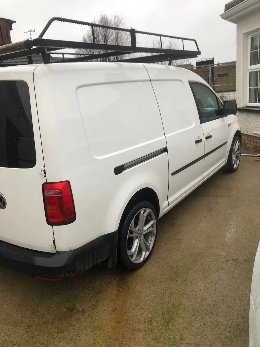 Volkswagen caddy maxi - Image 3