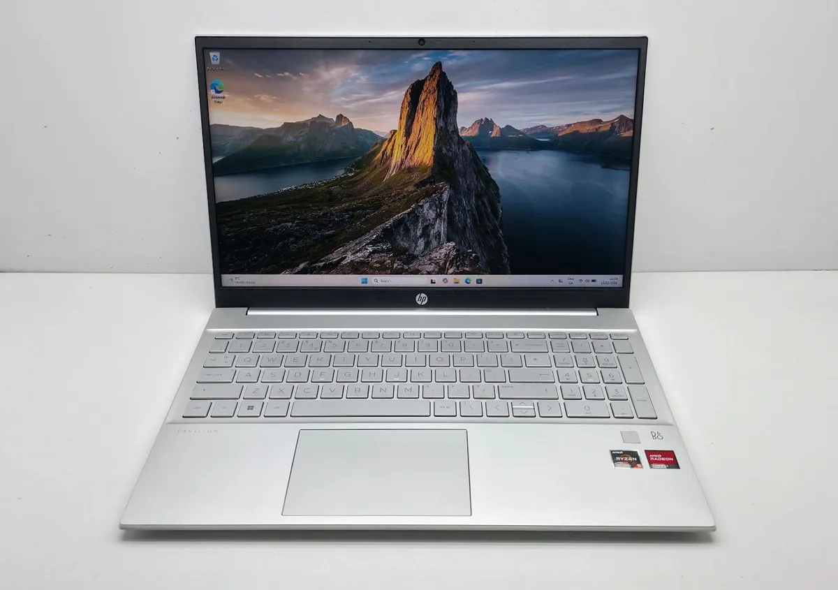 BRAND NEW- HP Pavilion 15-EH- Ryzen 5/Touch screen - Image 1