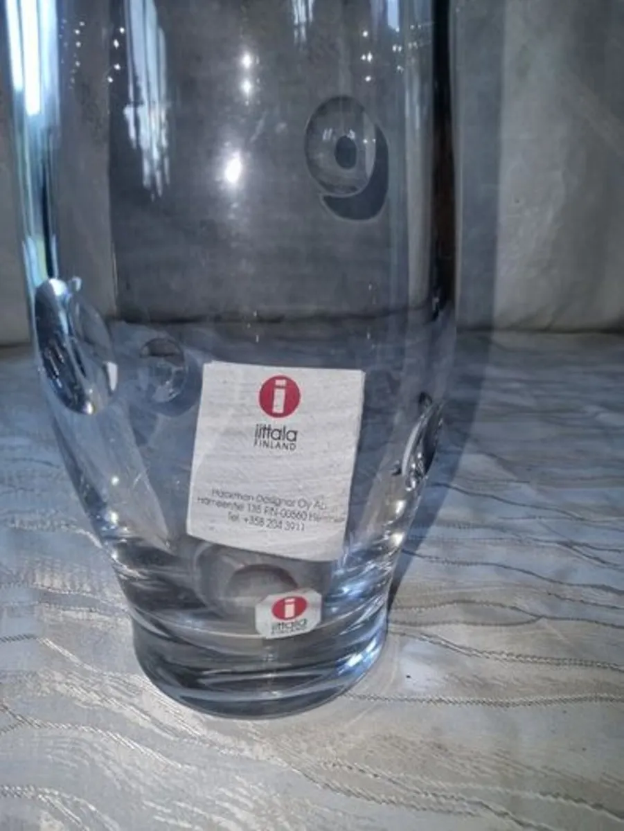 Scandinavian Art Glass Vase Iittala Finland - Image 3