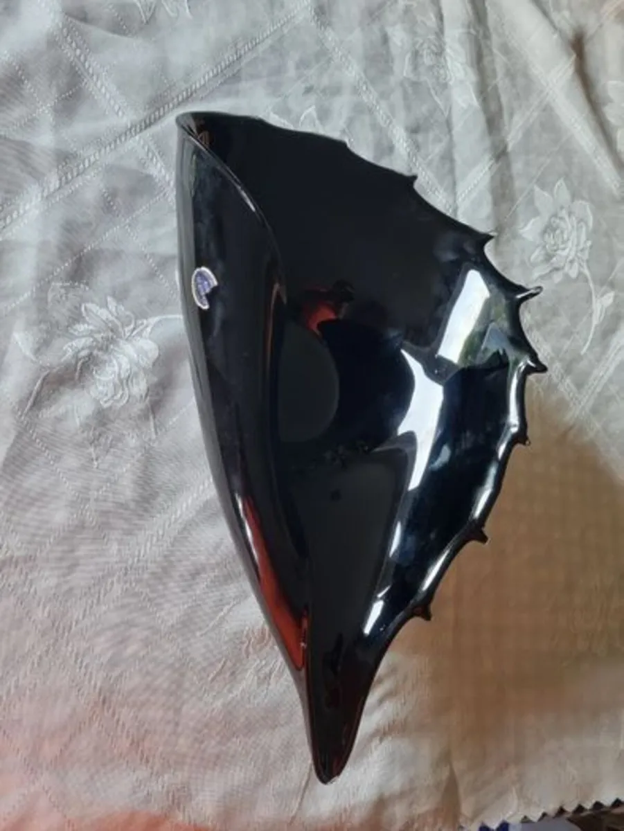 Vintage Large Murano bowl in the shape of a shell - Image 3