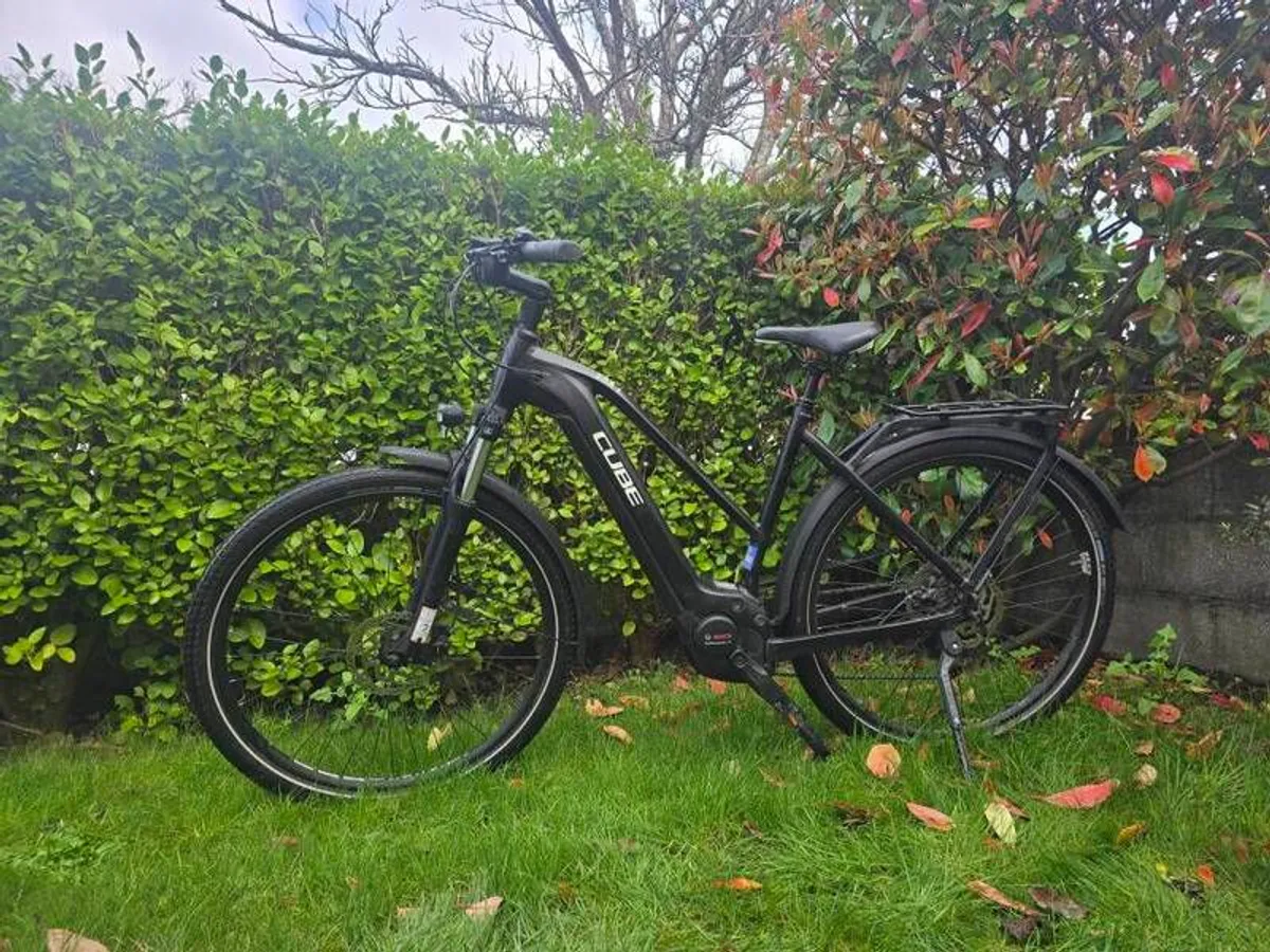 Cube electric bike