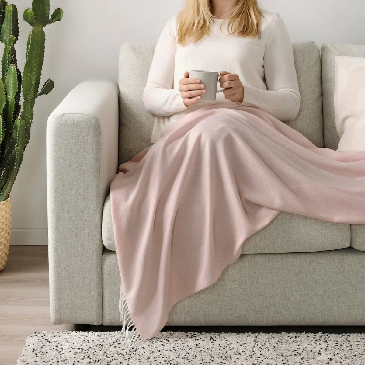 Brand New Light Pink Throws - Image 3