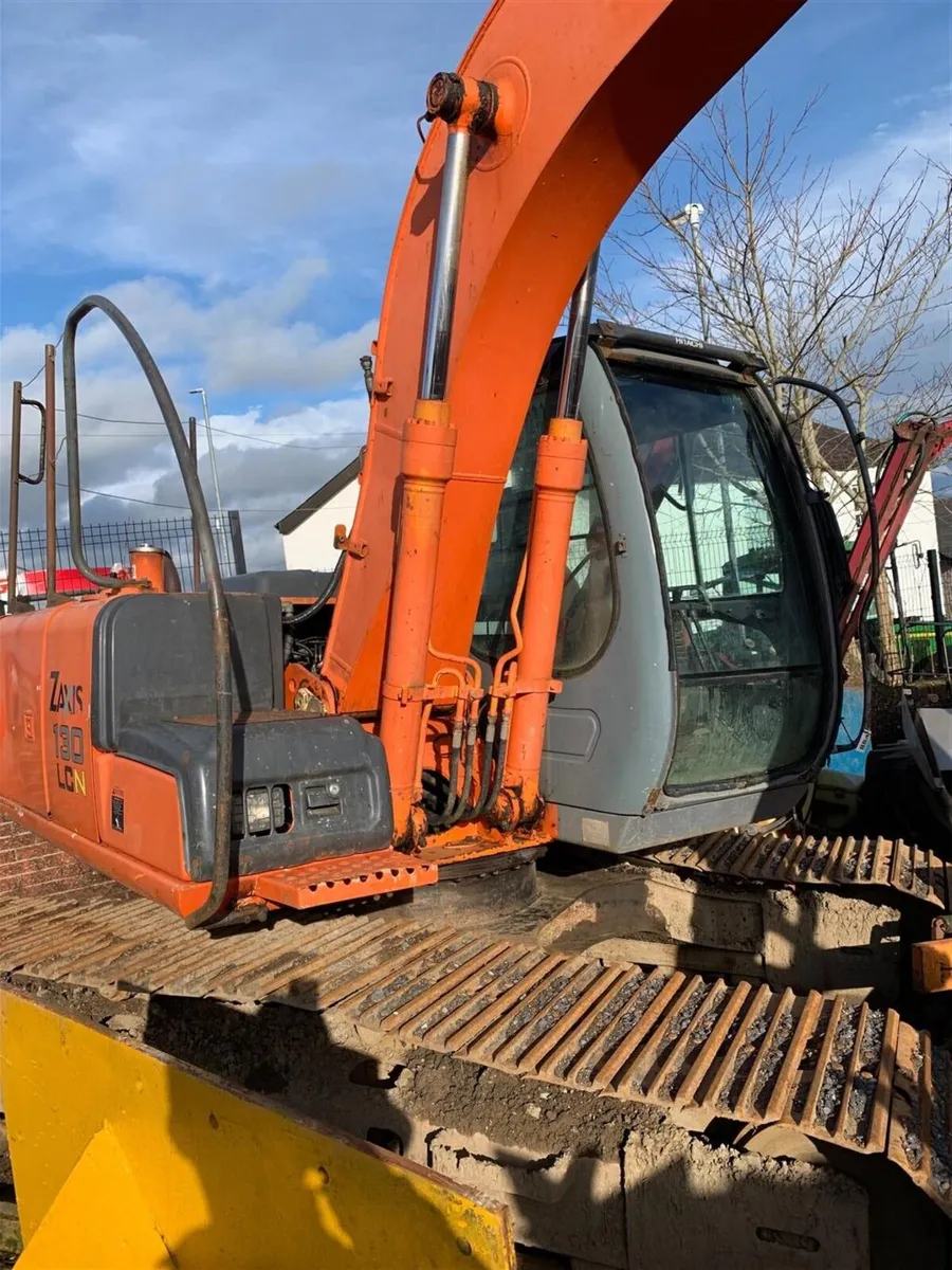 ZAXIS 130 EXECAVATOR - Image 1