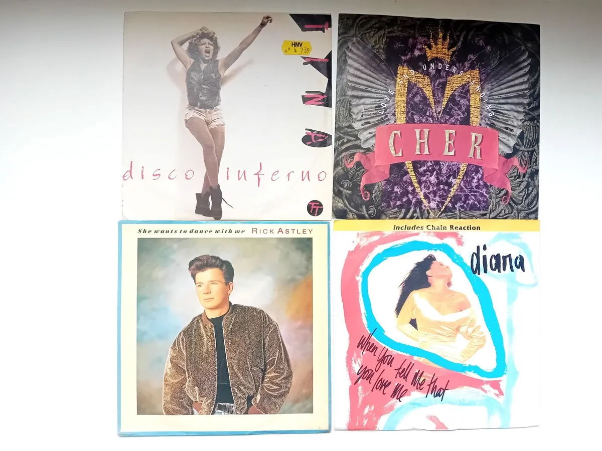 12  CLASSIC  7,, SINGLES - Image 1