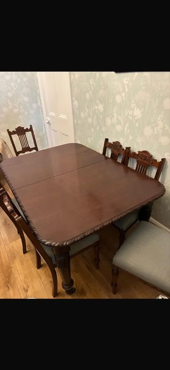 dining table and 6 chairs - Image 2