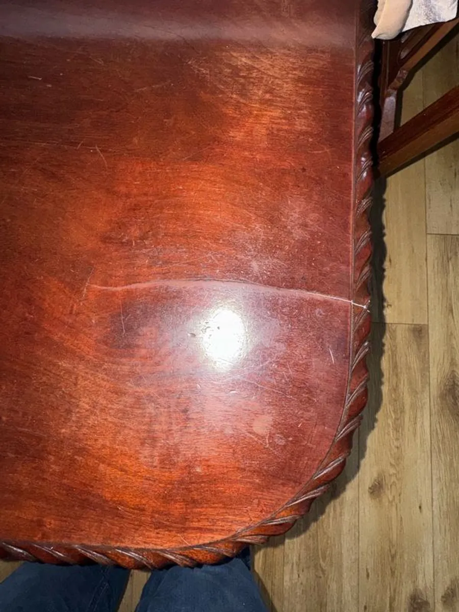 dining table and 6 chairs - Image 4