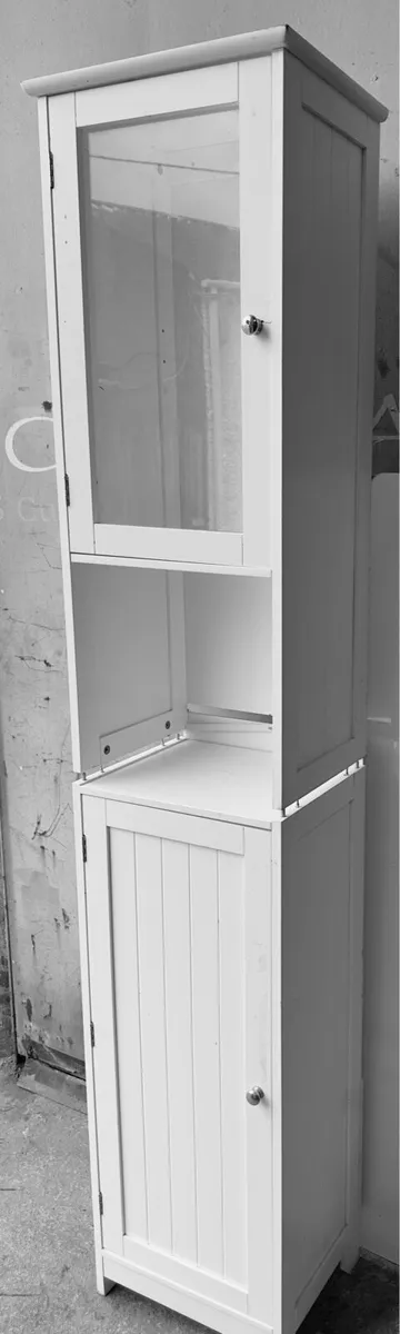 Bathroom unit - Image 2