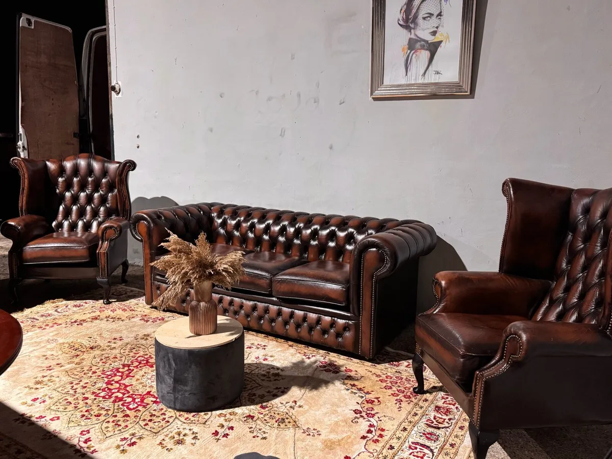 Chesterfield 3-1-1 seater suite - Image 1