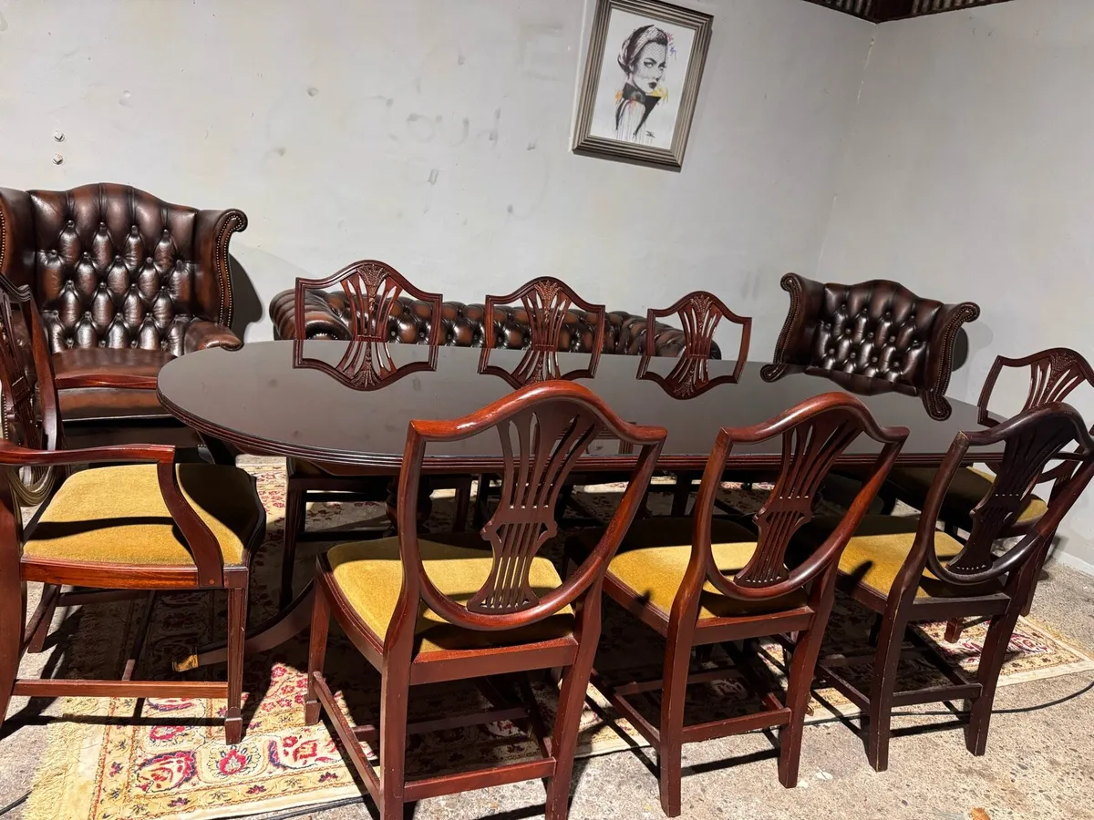 Mahogany dining table and 8 chairs - Image 3