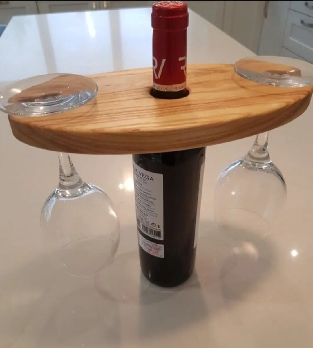 Wine bottle glass holder - Image 1