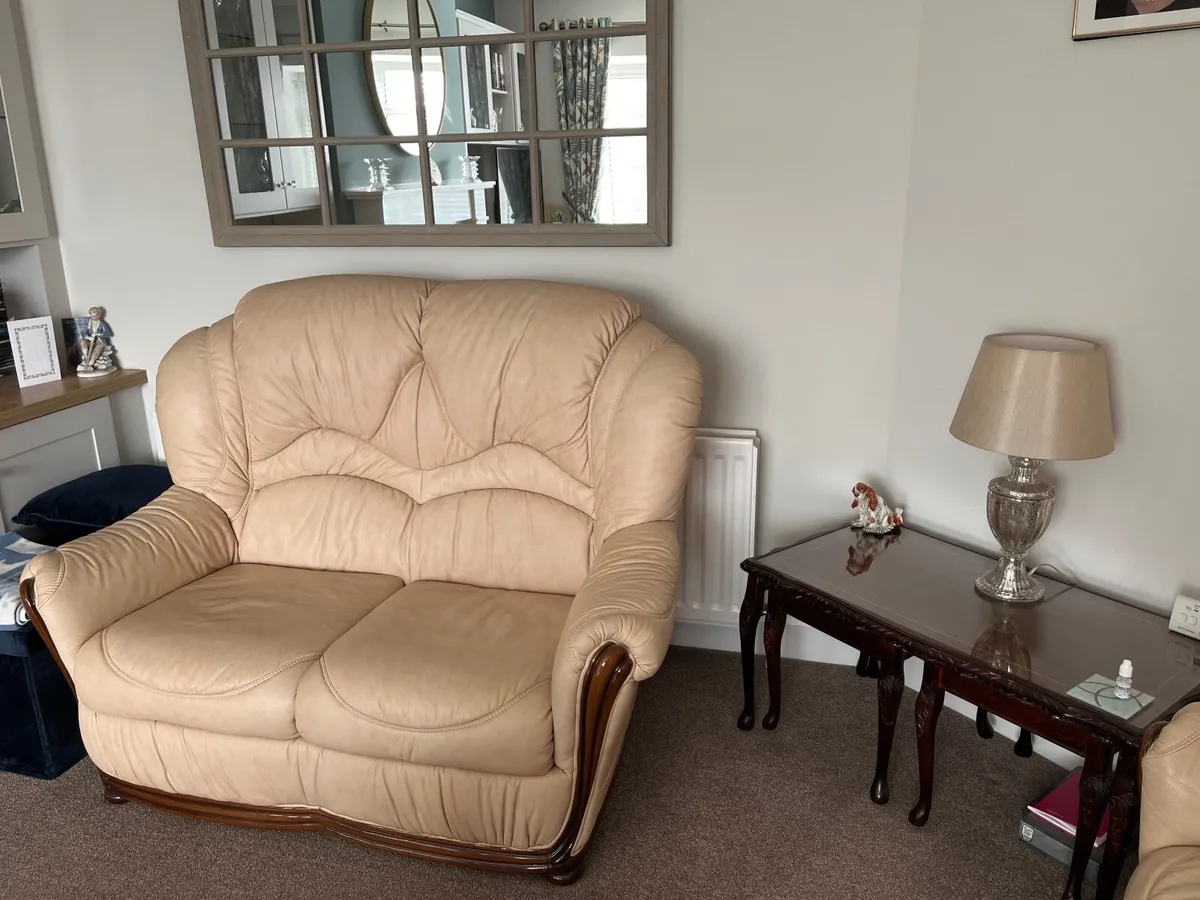 Leather Sofa 3 piece furniture - Image 4