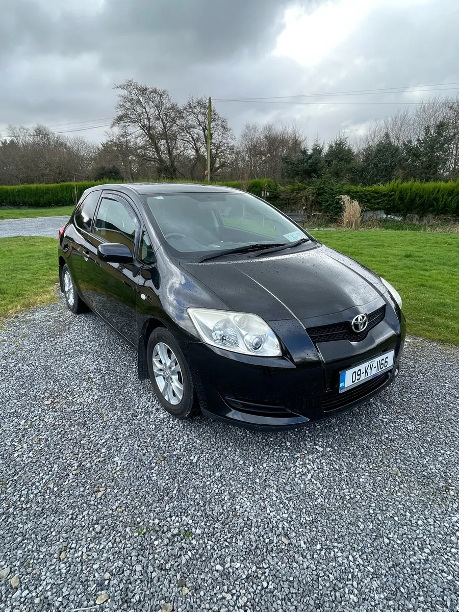 Toyota Auris 2009 - Image 3