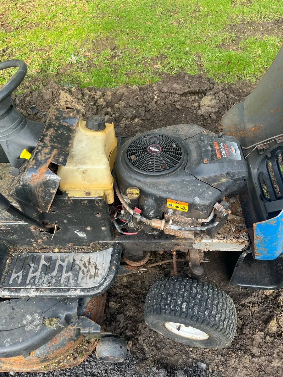 Craftsman LT 2000 - Image 2