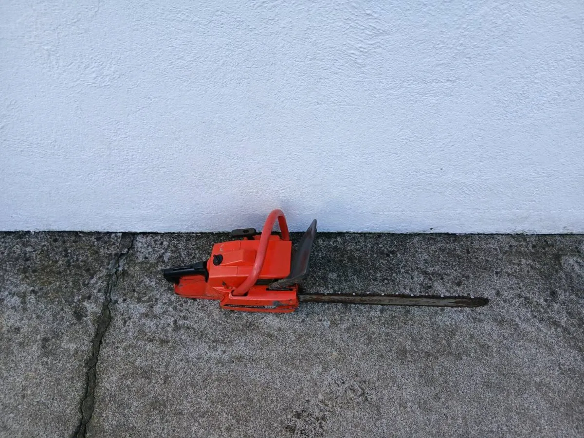 Dolmar 117 Chainsaw for Sale - Image 4