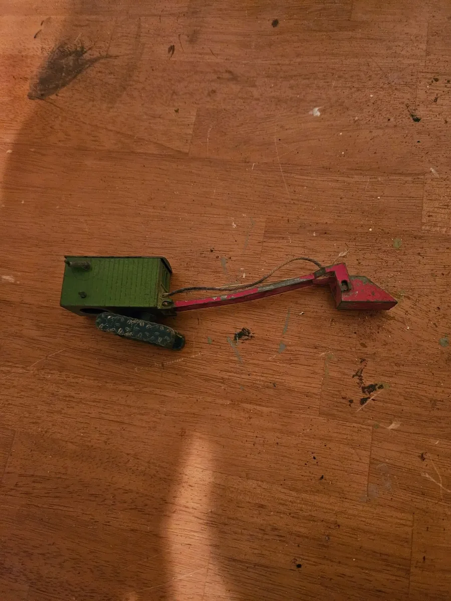 Vintage Die-cast Crane Loader - Image 2