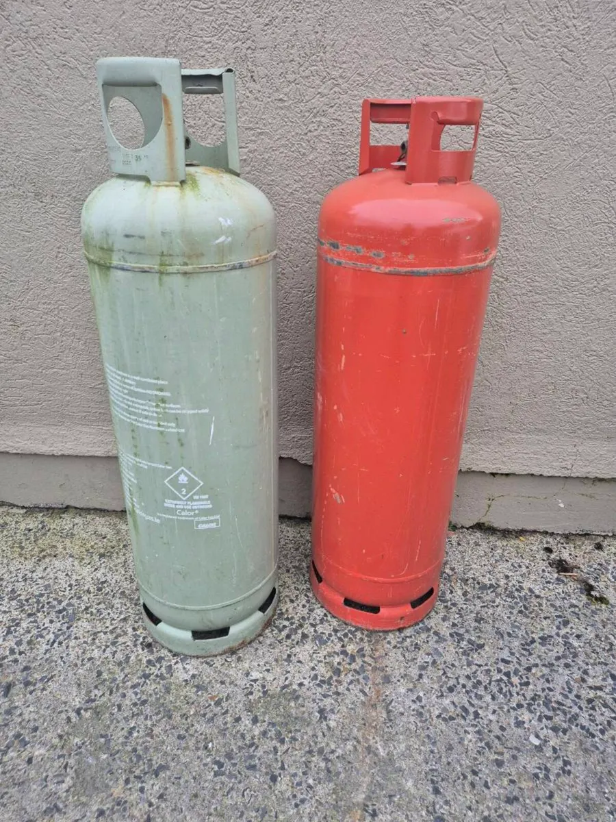 Gas bottles - Image 2