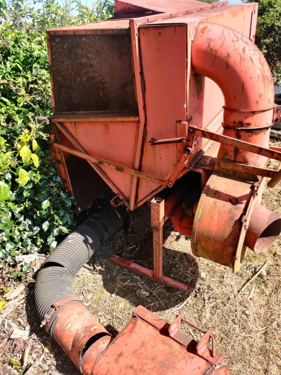 Grass Collector - Image 1