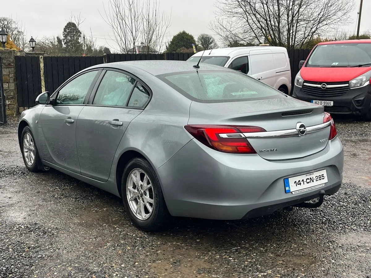 Opel insignia low kms - Image 4