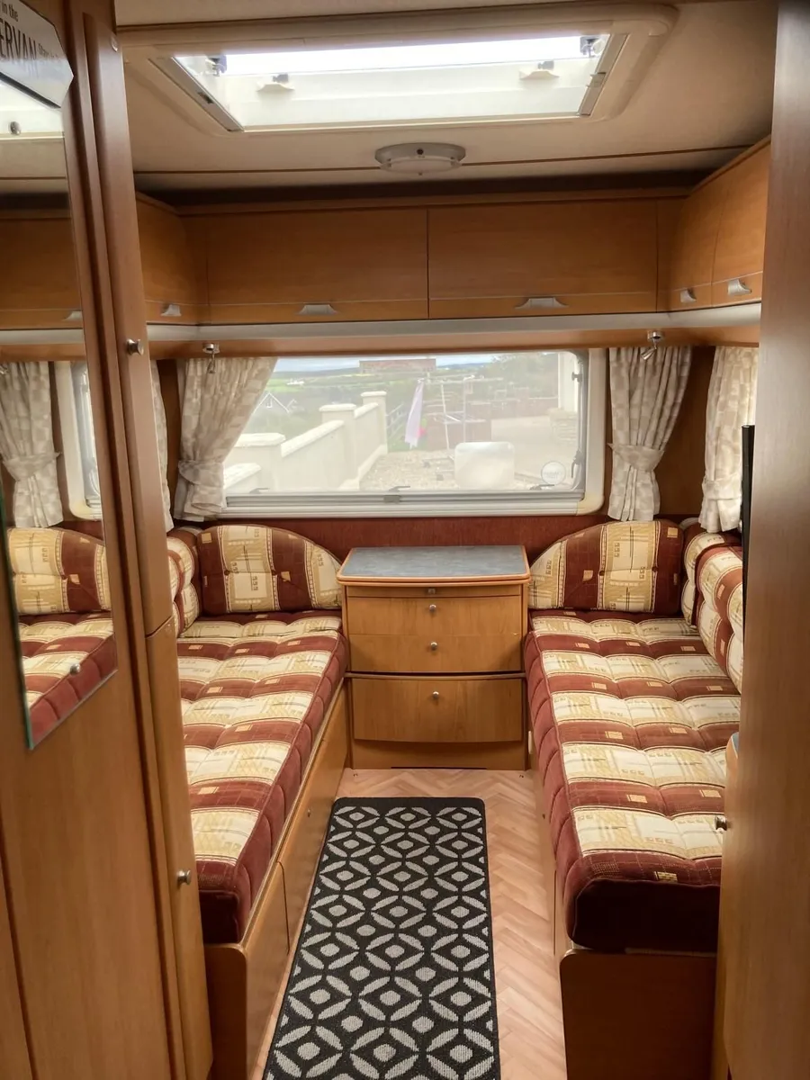 Motorhome - Image 4