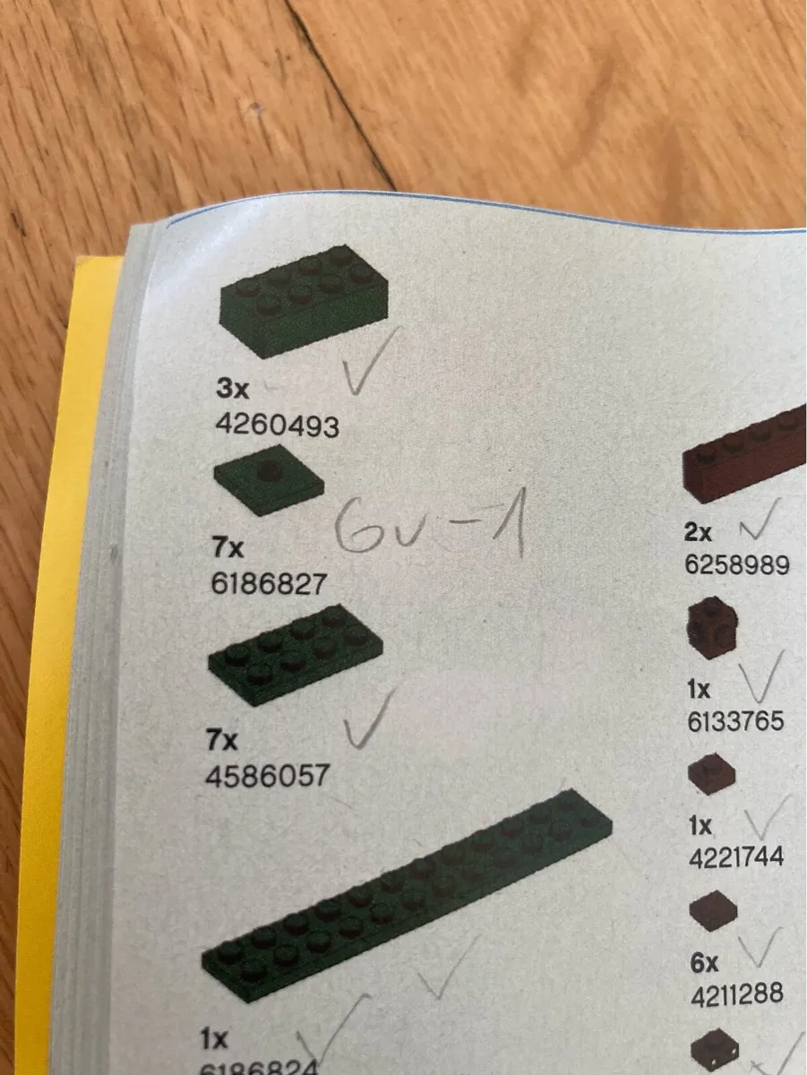 Lego Minecraft - 21183 - The Training Ground - Image 4